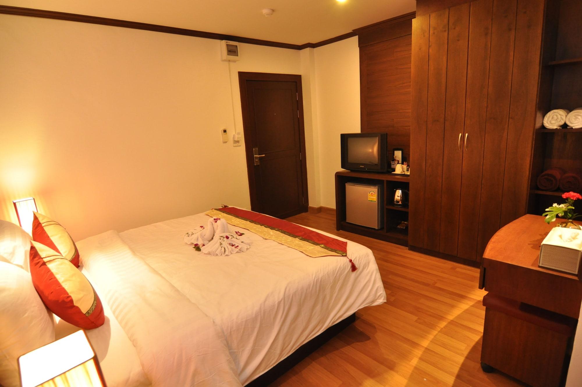 Hemingway'S Hotel Patong Luaran gambar