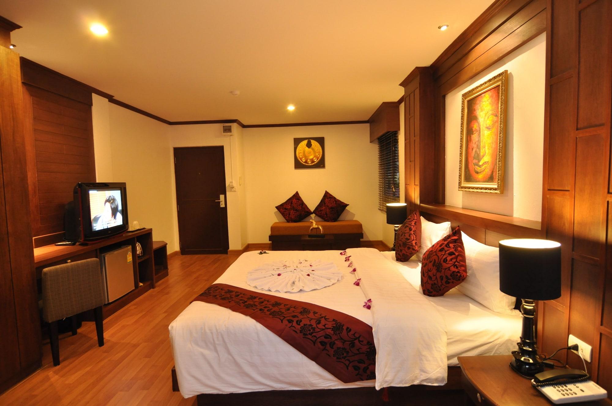 Hemingway'S Hotel Patong Luaran gambar