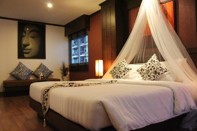 Hemingway'S Hotel Patong Luaran gambar